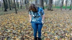 Girl shows pussy in the forest