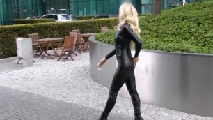 Sexy blonde susan pussy lady black leather catsuit