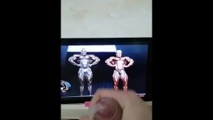 JERK OFF TO BODYBUILDER