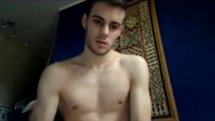 Handsome dude cums webcam