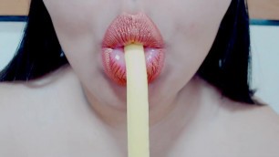 Food Porn Diary: Eating Candy (ASMR)