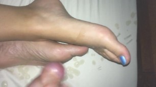 Cumming huge load on wifes soles and blue polished toes