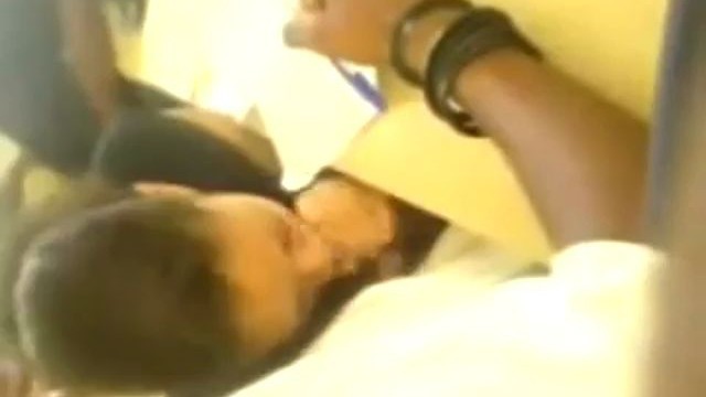 Teen thot giving head in class college