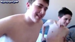 Twink couple cumming in face