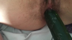 Girlfriend stretch her pussy her pussy with a vegetable