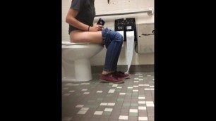 Girl Pooping In Public Toilet