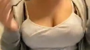 Poppyfox1 teasing her Big Tits on Periscope - ONCAM Top Peri