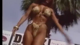 Bikini bash - Palm Springs (1998)