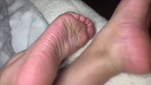 SEXY LATINA SMALL SEXY SOFT SOLES (sexy feet)