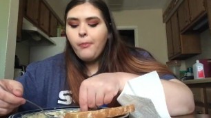 BBW stuffs her face with spicy sausage gravy