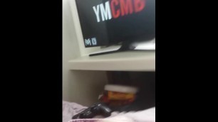 Belgische 12 jarige Jongen fapt lekker hard op YMCMB