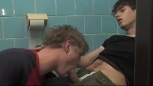 2 Hot Students Barebacking in School Toilet Room