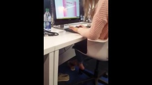 Brunette likes to show her feet to the library